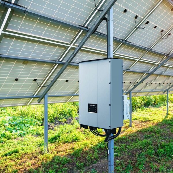 Τριφασικό On-Grid Inverter 10KW με οθόνη LCD και διακόπτη DC IP65 - Image 2