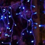 Ασύμμετρη Κουρτίνα με Χριστουγεννιάτικα Λαμπάκια 100 LED Επεκτεινόμενη 5.5m Διάφανο Καλώδιο/Μπλέ Χρώμα IP20 220-240V OEM 840380